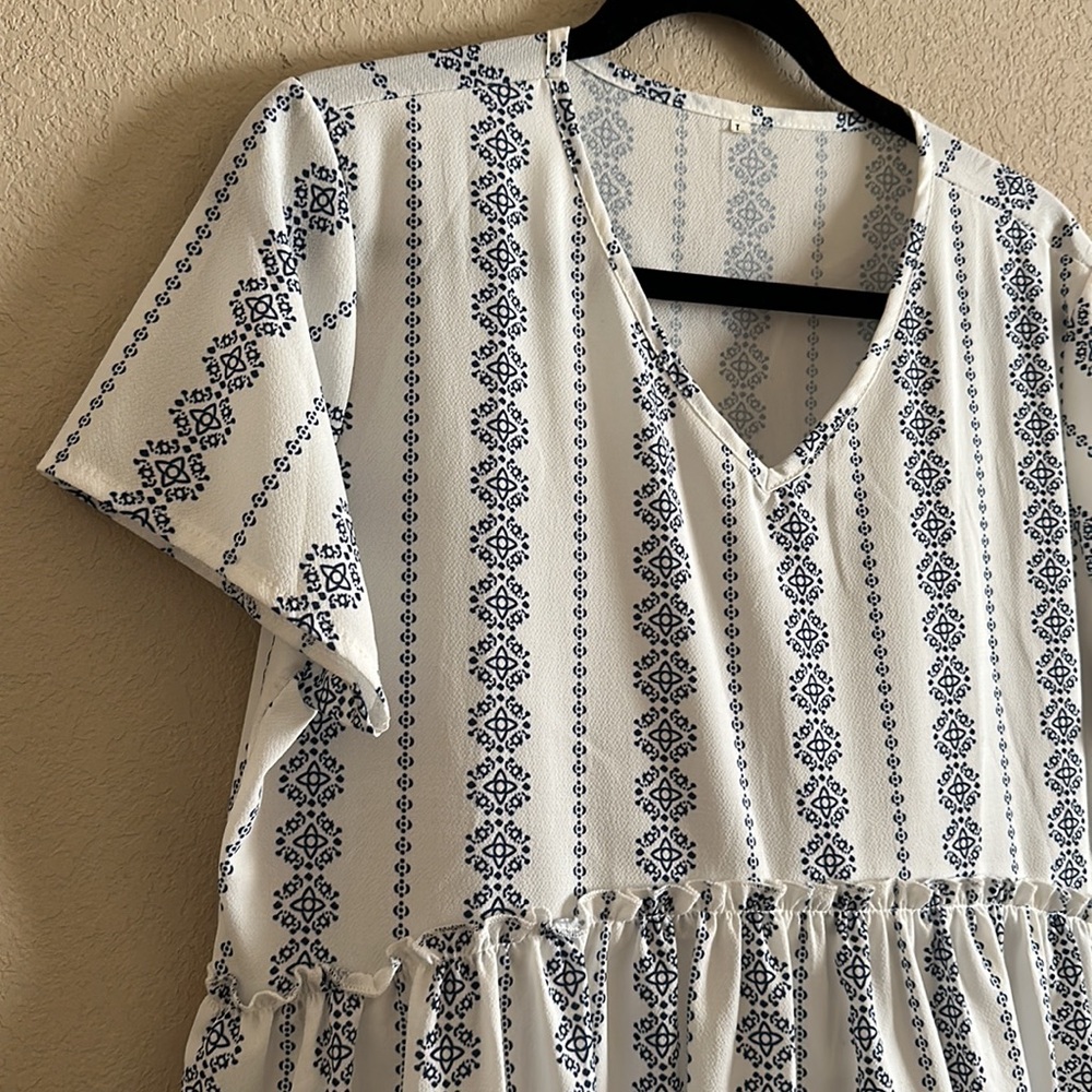 Blouse - Picture 2 of 3